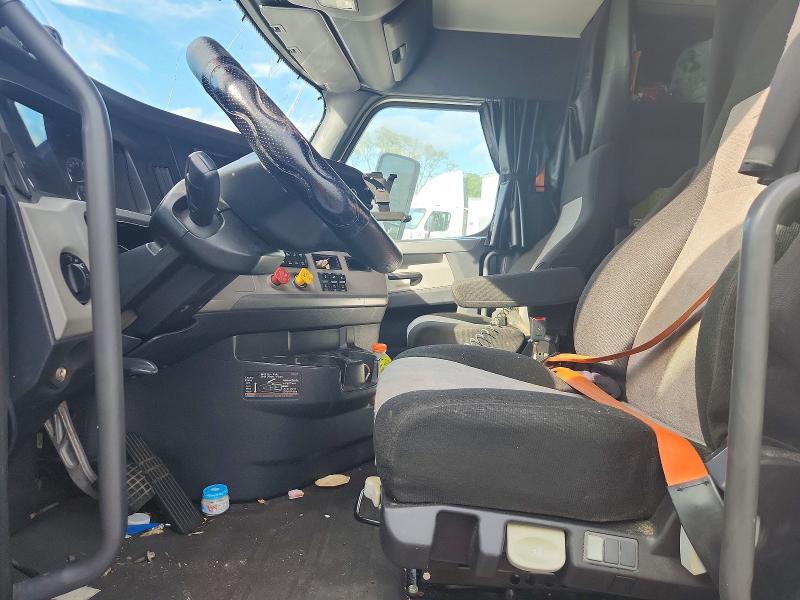 67661606 :رقم المزاد ، 3AKJHHDR2KSKB6124 vin ، 2019 Freightliner Cascadia 126 مزاد بيع