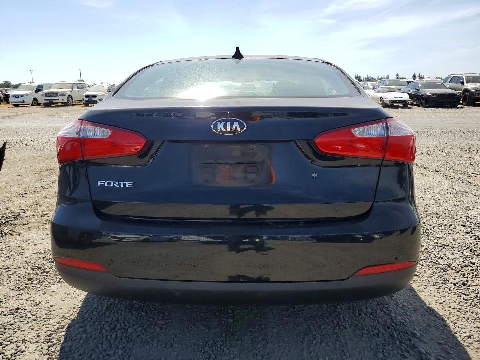 70082316 :رقم المزاد ، KNAFK4A69F5421349 vin ، 2015 Kia Forte مزاد بيع