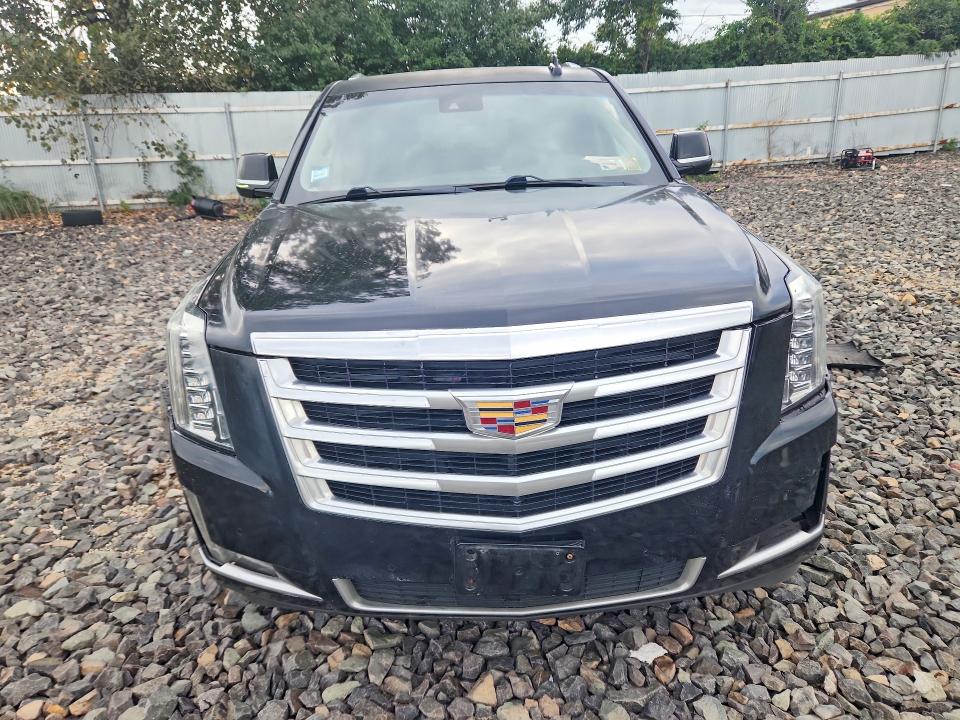 2017 Cadillac Escalade მანქანა იყიდება აუქციონზე, vin: 1GYS4BKJ6HR363693, აუქციონის ნომერი: 67988546