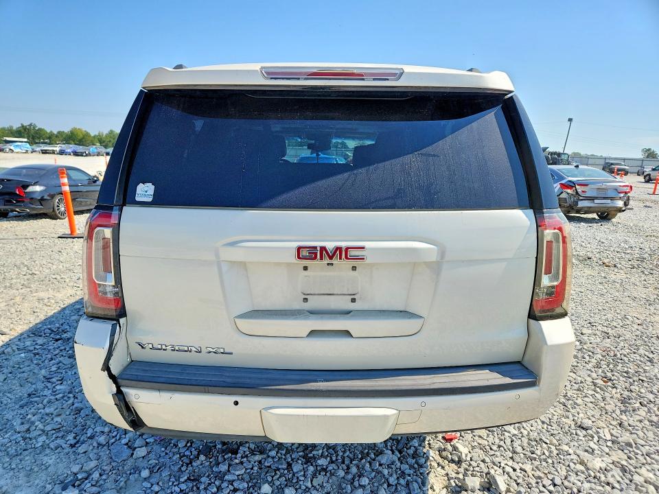2015 Gmc Yukon Xl მანქანა იყიდება აუქციონზე, vin: 1GKS1HKC3FR125949, აუქციონის ნომერი: 69418516