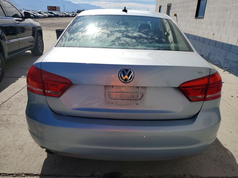 2012 Volkswagen Passat მანქანა იყიდება აუქციონზე, vin: 1VWBH7A38CC050390, აუქციონის ნომერი: 68789326