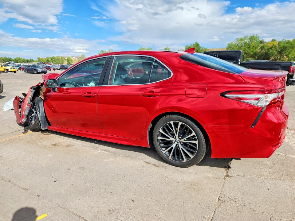 2019 Toyota Camry მანქანა იყიდება აუქციონზე, vin: 4T1B11HK1KU176886, აუქციონის ნომერი: 67632866
