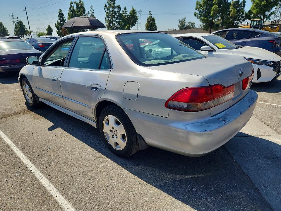 69982106 :رقم المزاد ، 1HGCG16591A012789 vin ، 2001 Honda Accord مزاد بيع