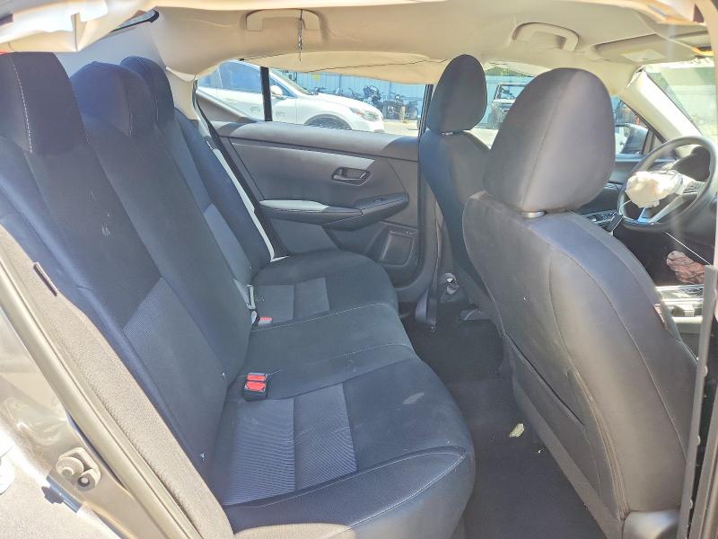 68547696 :رقم المزاد ، 3N1AB8CV0RY216733 vin ، 2024 Nissan Sentra مزاد بيع