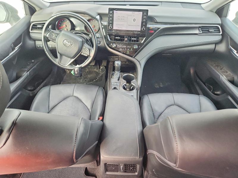 70628156 :رقم المزاد ، 4T1K61AKXMU443473 vin ، 2021 Toyota Camry مزاد بيع
