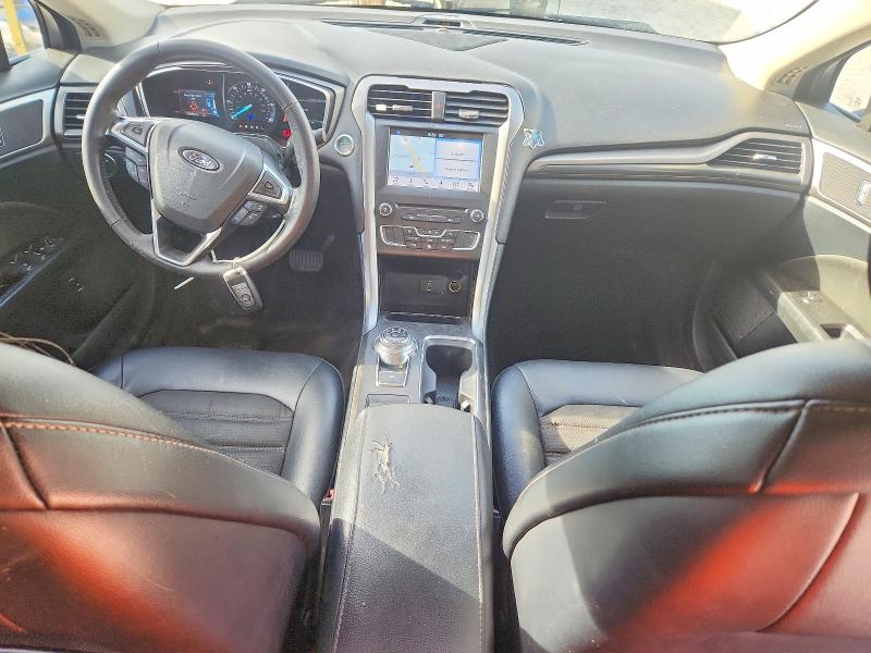 69230736 :رقم المزاد ، 3FA6P0LU2HR393179 vin ، 2017 Ford Fusion مزاد بيع