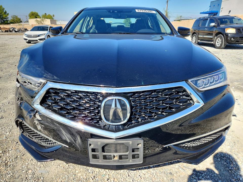 2018 Acura Tlx მანქანა იყიდება აუქციონზე, vin: 19UUB2F55JA003967, აუქციონის ნომერი: 67936386