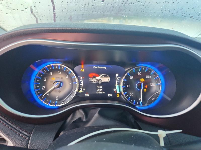 69620666 :رقم المزاد ، 2C4RC1GG3HR620382 vin ، 2017 Chrysler Pacifica مزاد بيع