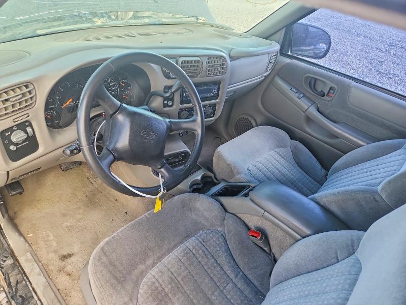 69032086 :رقم المزاد ، 1GNCT18W0YK104630 vin ، 2000 Chevrolet Blazer مزاد بيع