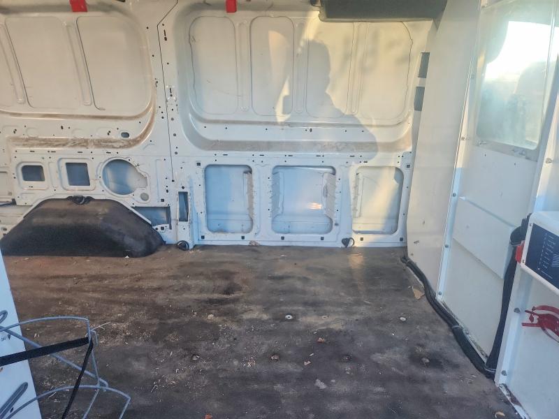 69455166 :رقم المزاد ، 1FTYE1ZMXHKA77474 vin ، 2017 Ford Transit مزاد بيع
