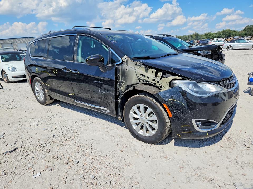 Продажа на аукционе авто 2019 Chrysler Pacifica, vin: 2C4RC1BG9KR704799, номер лота: 67618566