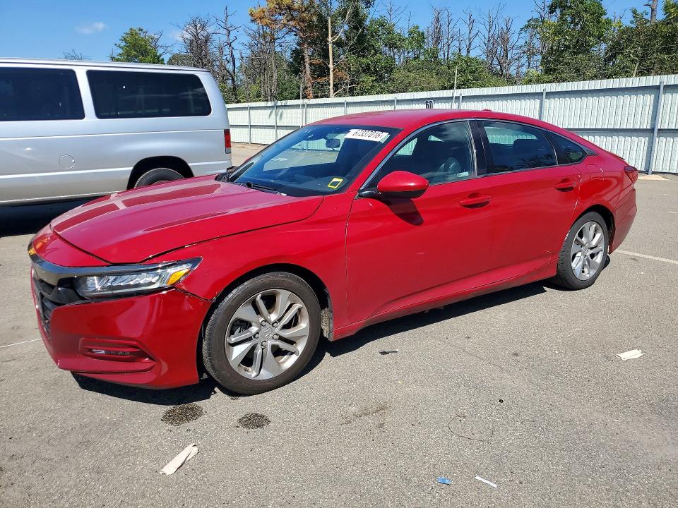 67337016 :رقم المزاد ، 1HGCV1F32KA072127 vin ، 2019 Honda Accord مزاد بيع