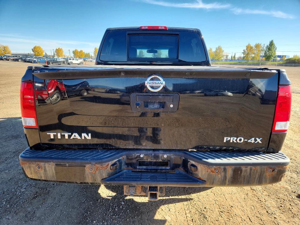 Продажа на аукционе авто 2015 Nissan Titan, vin: 1N6AA0EC4FN502023, номер лота: 70822796