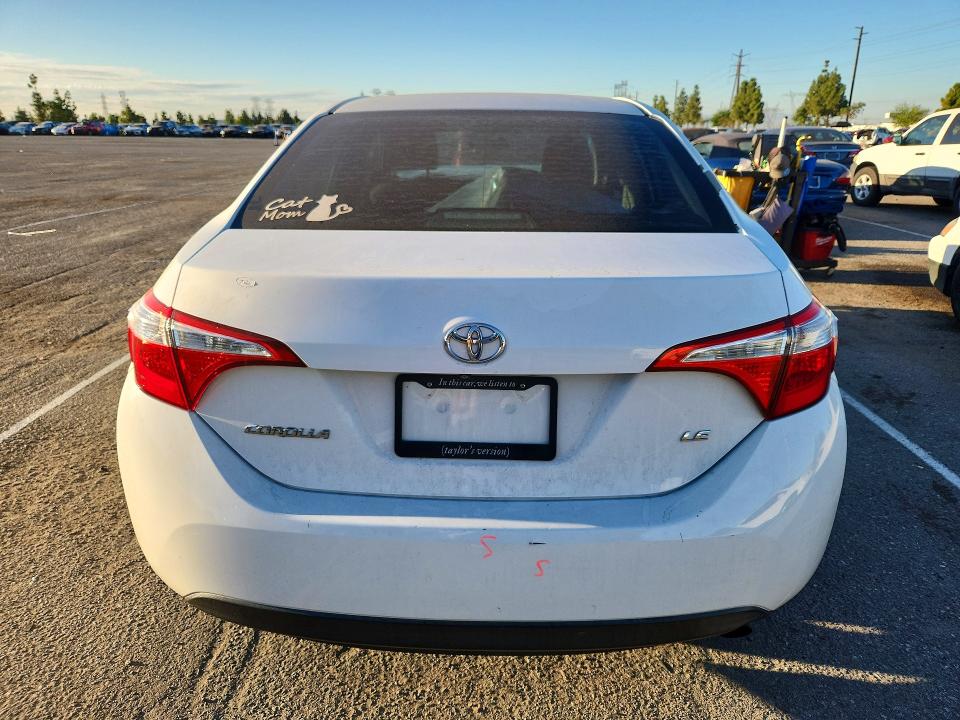 70498976 :رقم المزاد ، 5YFBURHE7GP507950 vin ، 2016 Toyota Corolla مزاد بيع