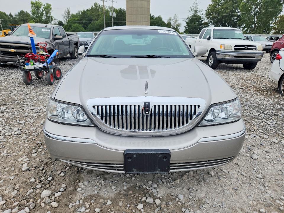 Aukcja sprzedaży 2005 Lincoln Town Car, vin: 1LNHM82W55Y647053, numer aukcji: 67448836