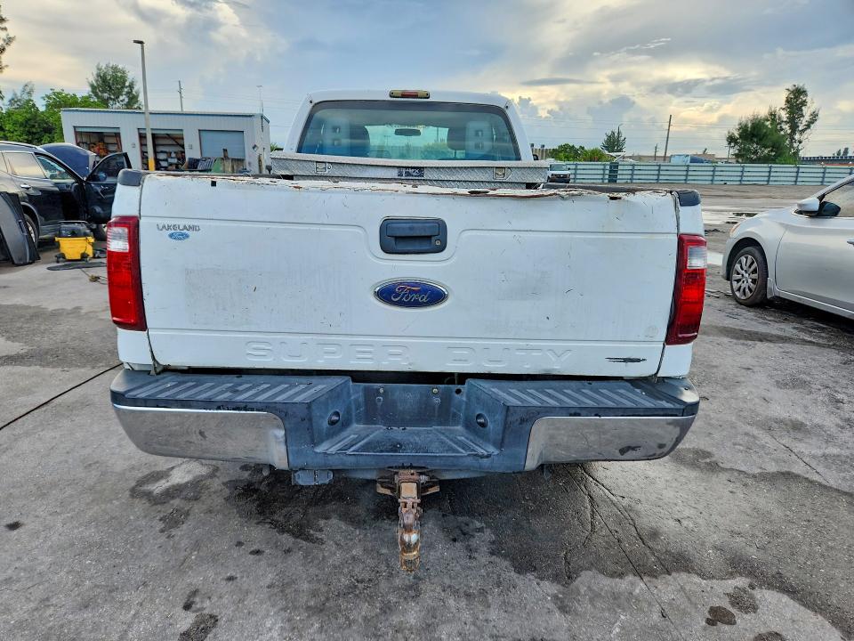 67184096 :رقم المزاد ، 1FT7X2A61GEA42392 vin ، 2016 Ford F250 مزاد بيع