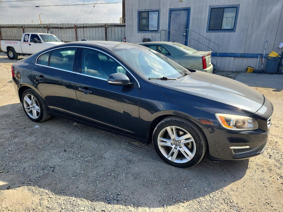 Aukcja sprzedaży 2015 Volvo S60, vin: YV126MFD0F2316708, numer aukcji: 70122686