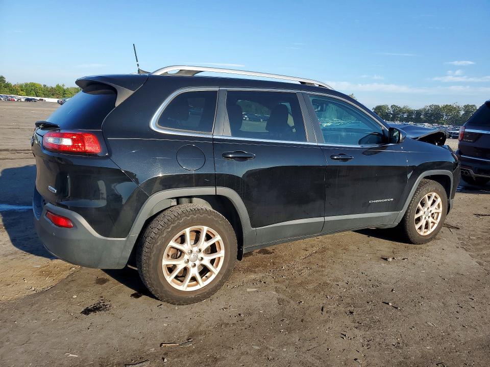 69029826 :رقم المزاد ، 1C4PJMCB4HW590972 vin ، 2017 Jeep Cherokee مزاد بيع