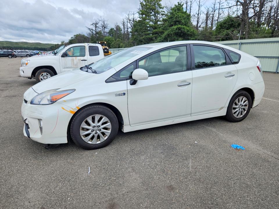 69676256 :رقم المزاد ، JTDKN3DPXD3038813 vin ، 2013 Toyota Prius Plug-in Hybrid مزاد بيع