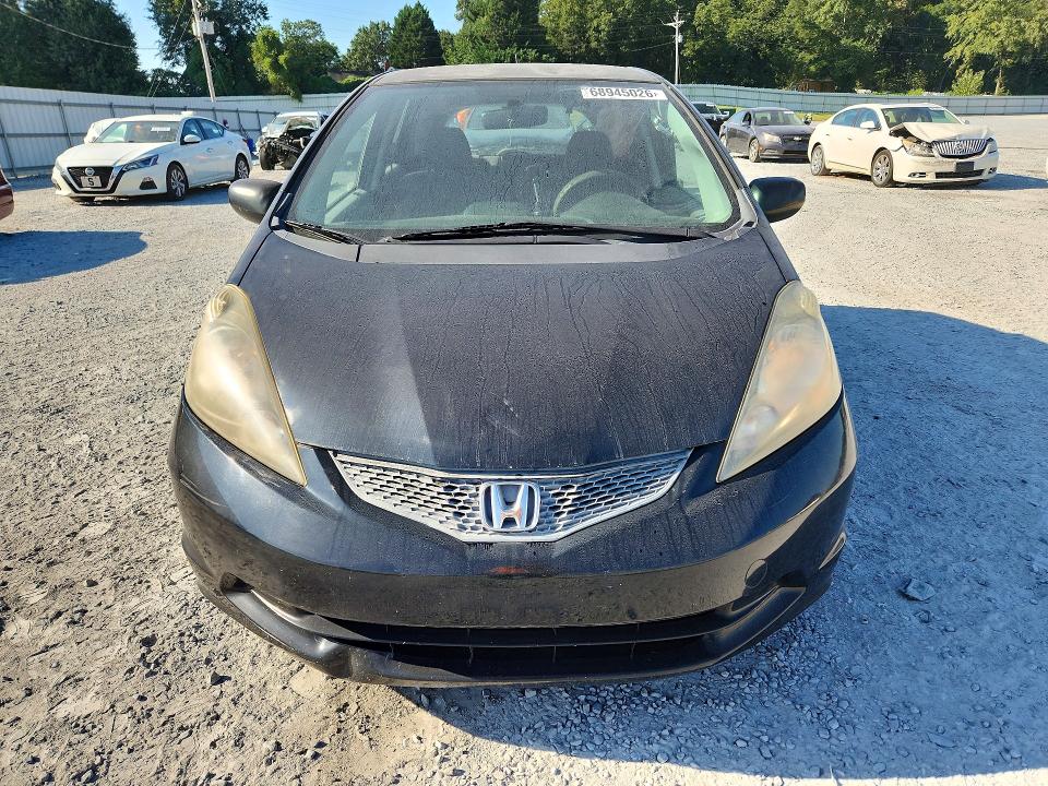 68945026 :رقم المزاد ، JHMGE88259S057623 vin ، 2009 Honda Fit مزاد بيع