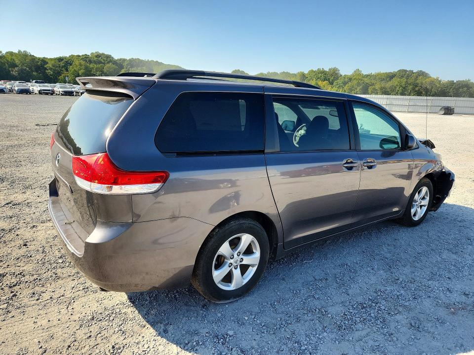 Aukcja sprzedaży 2011 Toyota Sienna, vin: 5TDKK3DC6BS171196, numer aukcji: 69587226