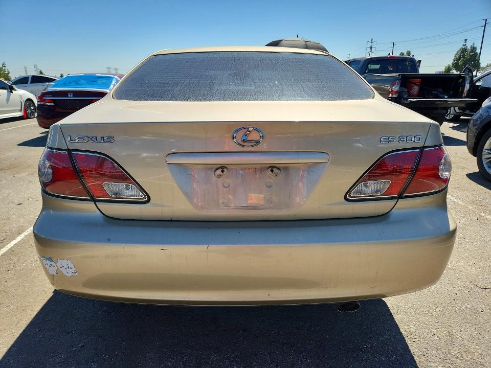 70298076 :رقم المزاد ، JTHBF30GX20057460 vin ، 2002 Lexus Es مزاد بيع
