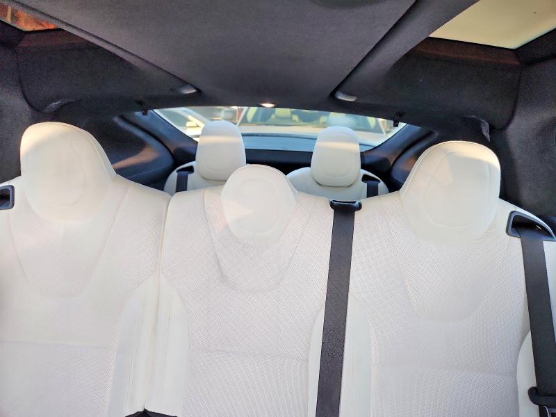 68690476 :رقم المزاد ، 7SAXCAE56NF362491 vin ، 2022 Tesla Model X مزاد بيع