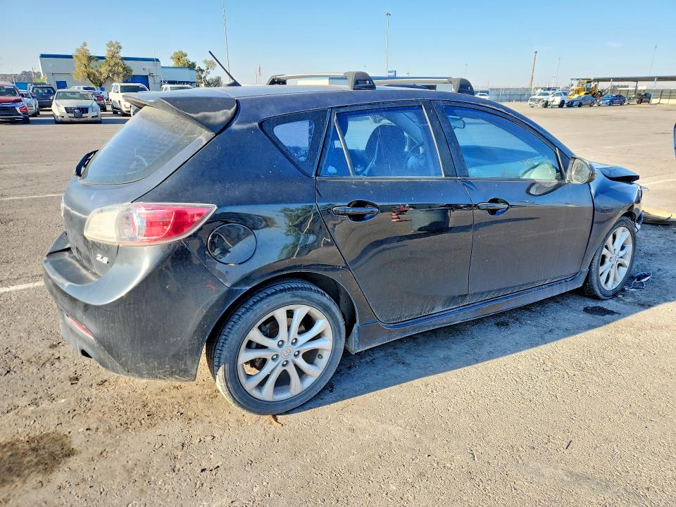 68100996 :رقم المزاد ، JM1BL1K56B1487104 vin ، 2011 Mazda 3 مزاد بيع