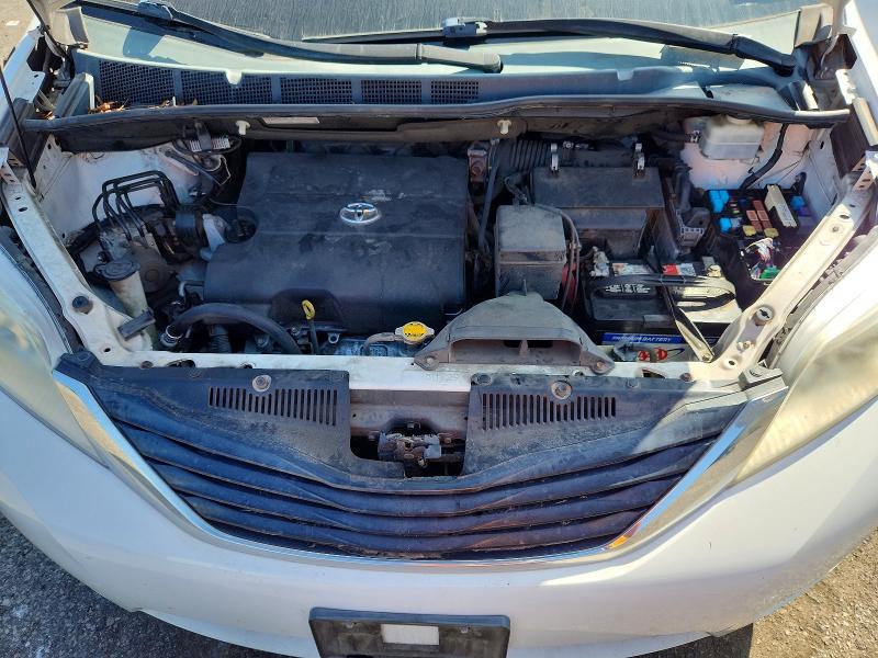 2013 Toyota Sienna მანქანა იყიდება აუქციონზე, vin: 5TDKK3DCXDS346584, აუქციონის ნომერი: 67939806