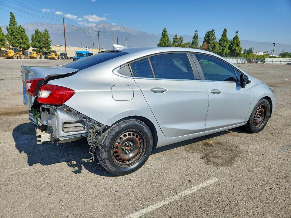 Продажа на аукционе авто 2018 Chevrolet Cruze, vin: 1G1BE5SM4J7228432, номер лота: 70357446