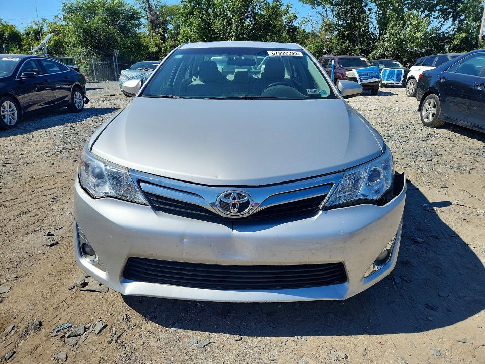 2014 Toyota Camry მანქანა იყიდება აუქციონზე, vin: 4T4BF1FK3ER388266, აუქციონის ნომერი: 68754136