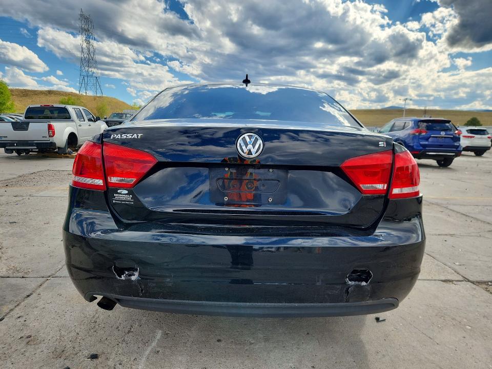 Продажа на аукционе авто 2015 Volkswagen Passat, vin: 1VWAT7A32FC111621, номер лота: 67538186