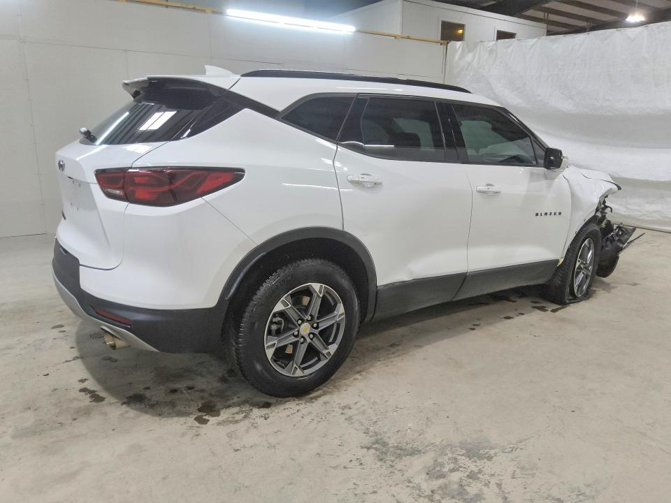 Продажа на аукционе авто 2023 Chevrolet Blazer, vin: 3GNKBJR45PS166006, номер лота: 67265656