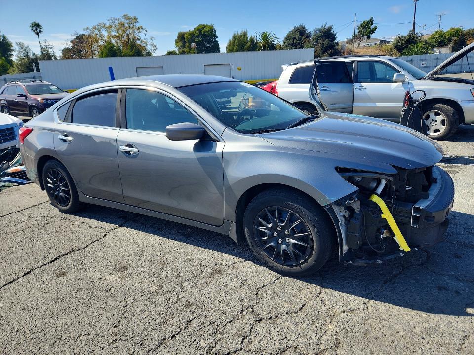 69438116 :رقم المزاد ، 1N4AL3AP1HC478789 vin ، 2017 Nissan Altima مزاد بيع