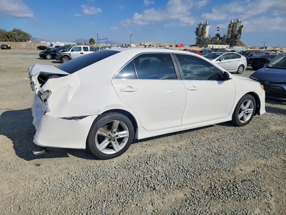 2012 Toyota Camry მანქანა იყიდება აუქციონზე, vin: 4T1BF1FK8CU565496, აუქციონის ნომერი: 69918656