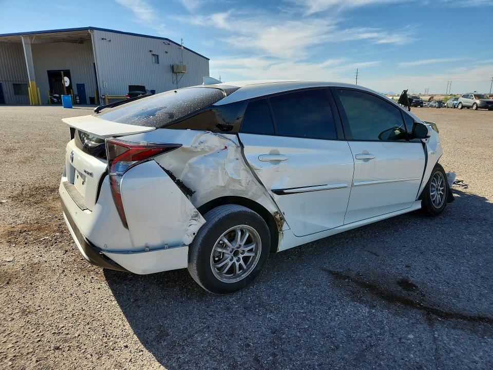 65963046 :رقم المزاد ، JTDKARFU6J3055816 vin ، 2018 Toyota Prius مزاد بيع