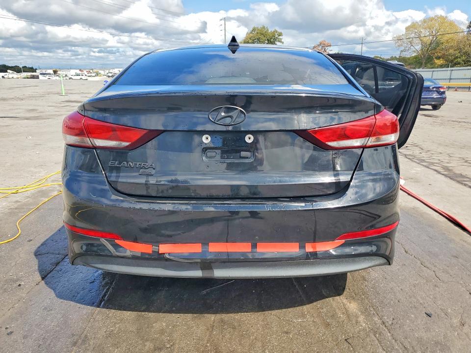 2017 Hyundai Elantra მანქანა იყიდება აუქციონზე, vin: KMHD74LF9HU402104, აუქციონის ნომერი: 70344476