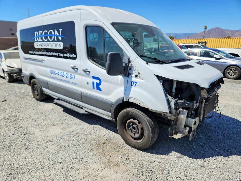 66259396 :رقم المزاد ، 1FBAX2CM3FKA74010 vin ، 2015 Ford Transit مزاد بيع