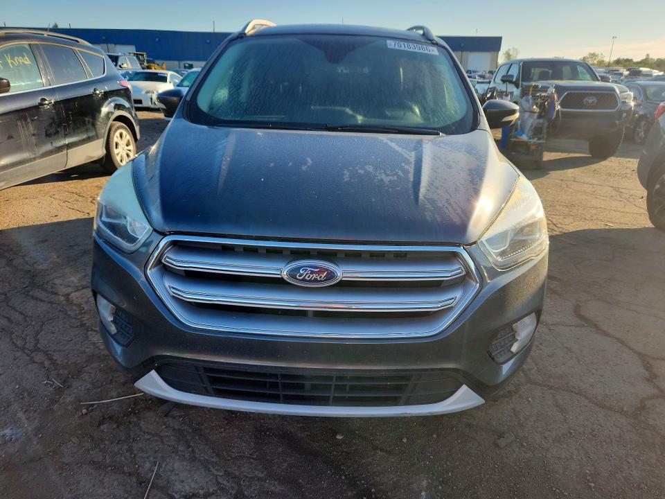 Продажа на аукционе авто 2017 Ford Escape, vin: 1FMCU0JD5HUD38237, номер лота: 70183986