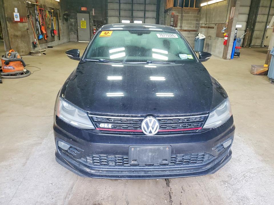 70775326 :رقم المزاد ، 3VW5T7AJ7HM379534 vin ، 2017 Volkswagen Jetta مزاد بيع