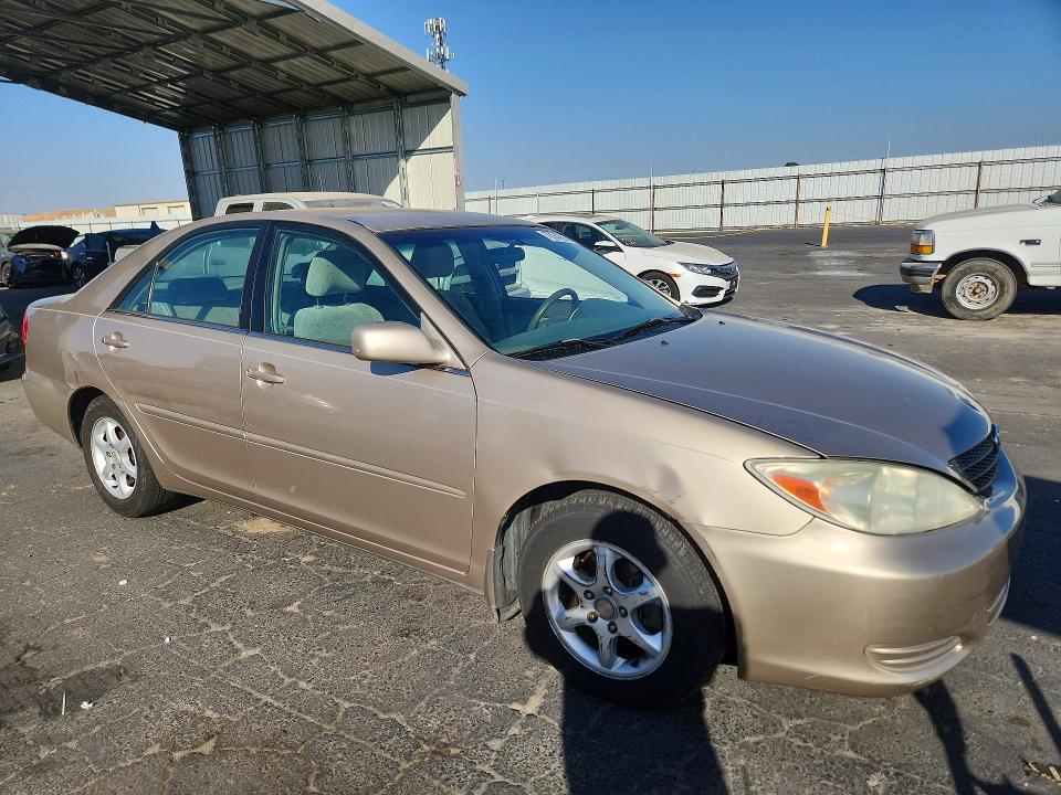 2002 Toyota Camry მანქანა იყიდება აუქციონზე, vin: 4T1BE30K62U025862, აუქციონის ნომერი: 70842666