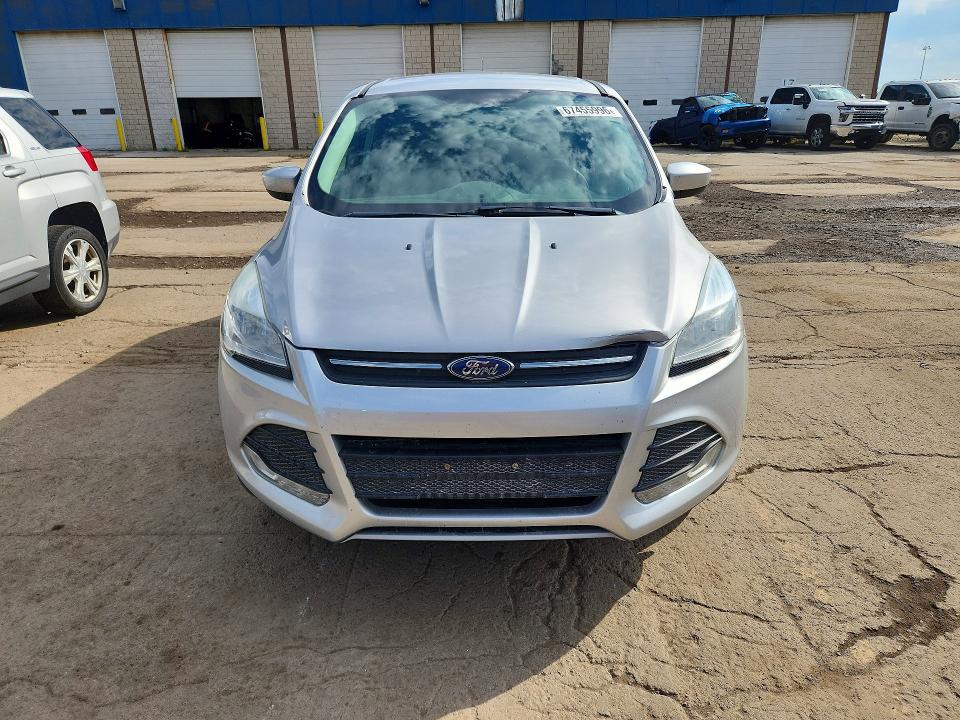 2013 Ford Escape მანქანა იყიდება აუქციონზე, vin: 1FMCU0G98DUC21832, აუქციონის ნომერი: 67455996