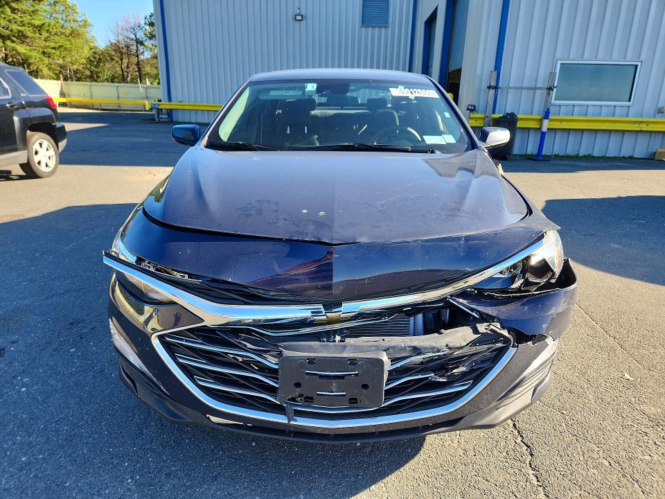 Продажа на аукционе авто 2025 Chevrolet Malibu, vin: 1G1ZD5ST3SF142383, номер лота: 69012666
