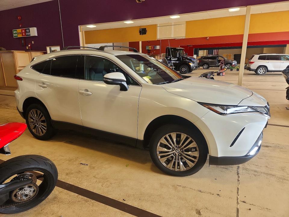 Продажа на аукционе авто 2024 Toyota Venza, vin: JTEAAAAHXRJ170753, номер лота: 67404546