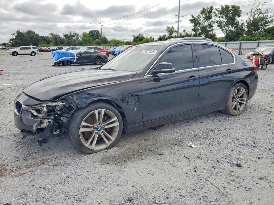 70131286 :رقم المزاد ، WBA8E1C54JA167553 vin ، 2018 Bmw 330e مزاد بيع