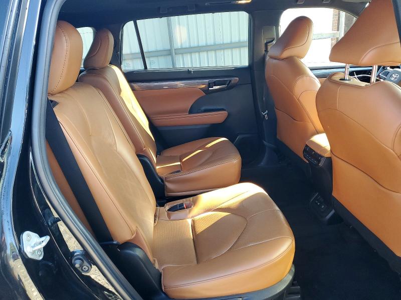 67332846 :رقم المزاد ، 5TDKDRBH0PS031048 vin ، 2023 Toyota Highlander مزاد بيع