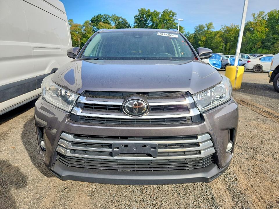 Aukcja sprzedaży 2018 Toyota Highlander, vin: 5TDDZRFH5JS488353, numer aukcji: 70153556