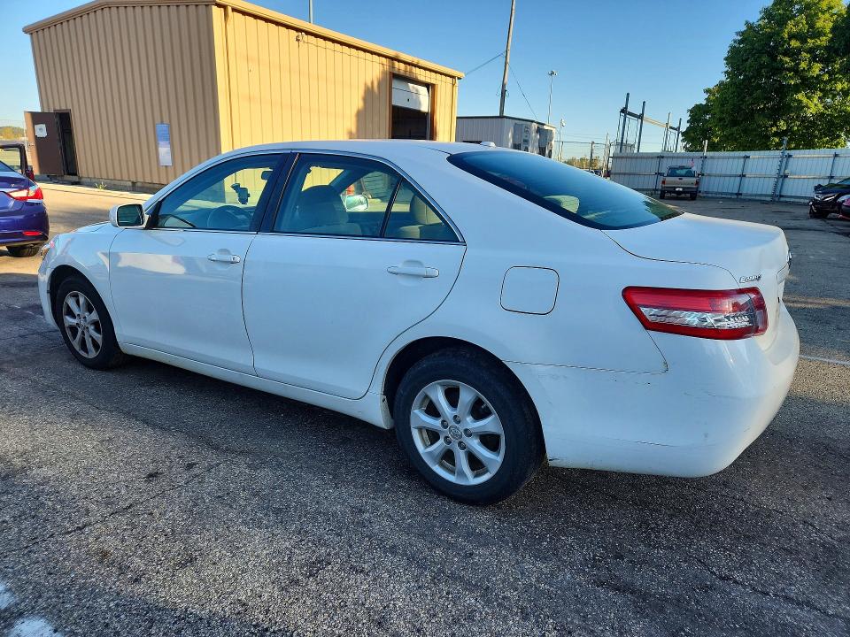 68384716 :رقم المزاد ، 4T4BF3EK0AR087221 vin ، 2010 Toyota Camry مزاد بيع