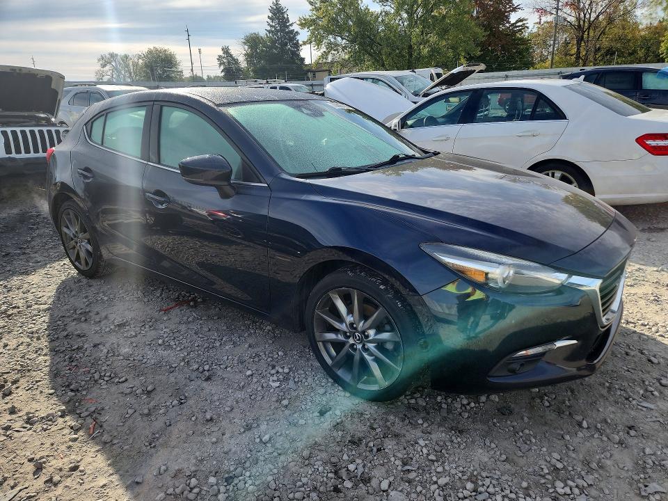 2018 Mazda 3 მანქანა იყიდება აუქციონზე, vin: 3MZBN1M30JM158919, აუქციონის ნომერი: 70693186