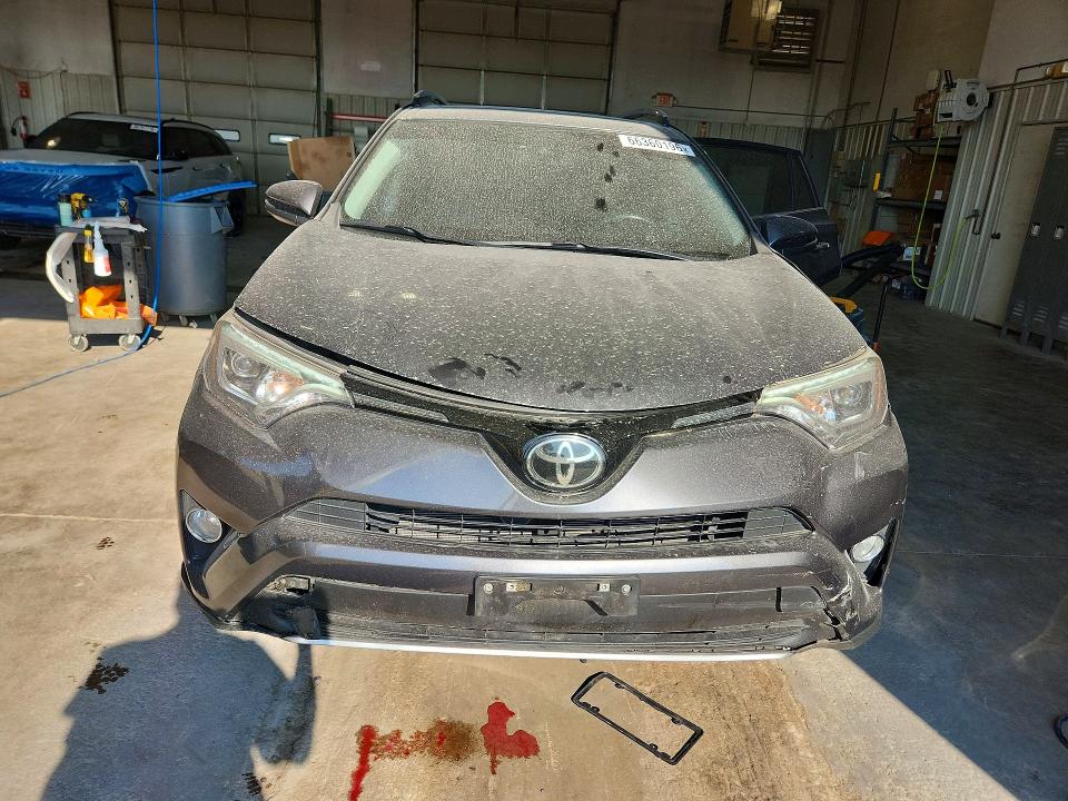 66360196 :رقم المزاد ، 2T3DFREV3JW857659 vin ، 2018 Toyota Rav4 مزاد بيع